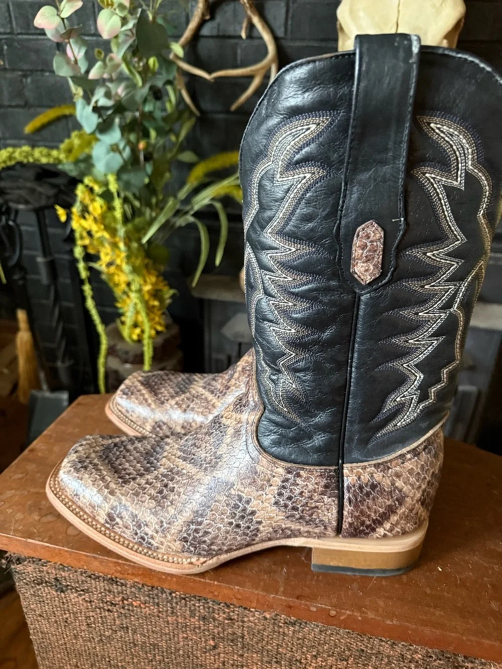 Rattlesnake Boots 12D - Picture 4 of 7